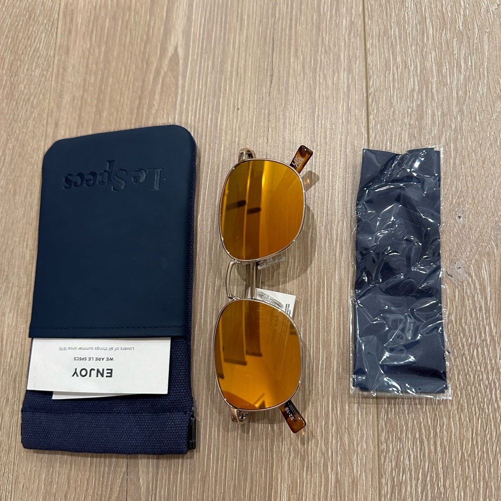 Le specs Neptune deux gold brass mirror sunglasses